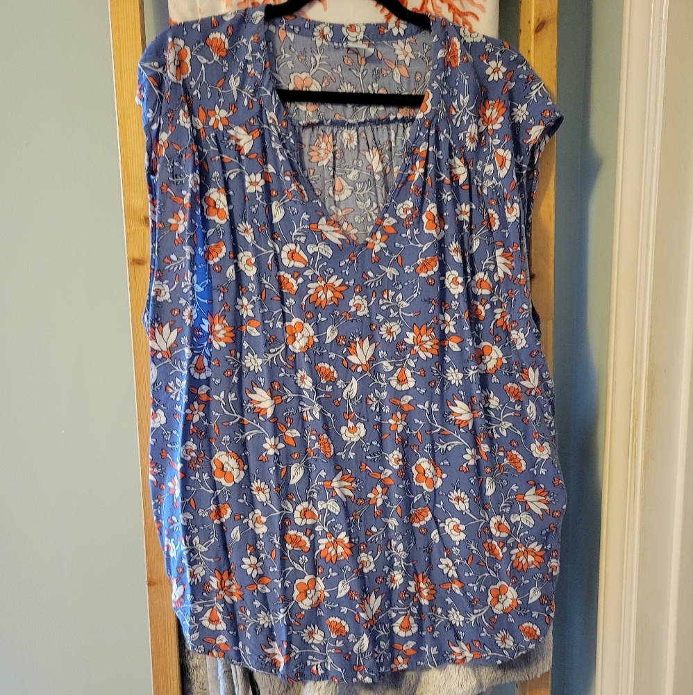 Old Navy tank top